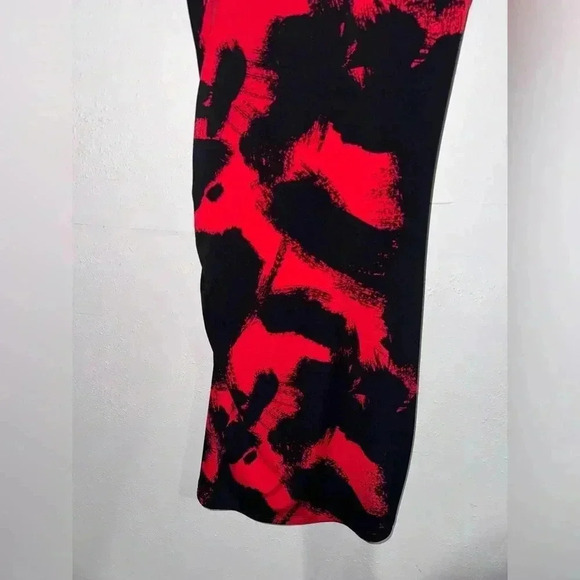 Michael Kors Red And Black Abstract Print Stretch dress - Picture 6 of 6